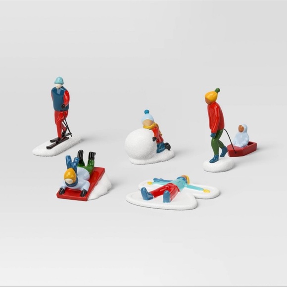 5pc Snow Activities Christmas Figurine Set - Picture 2 of 4